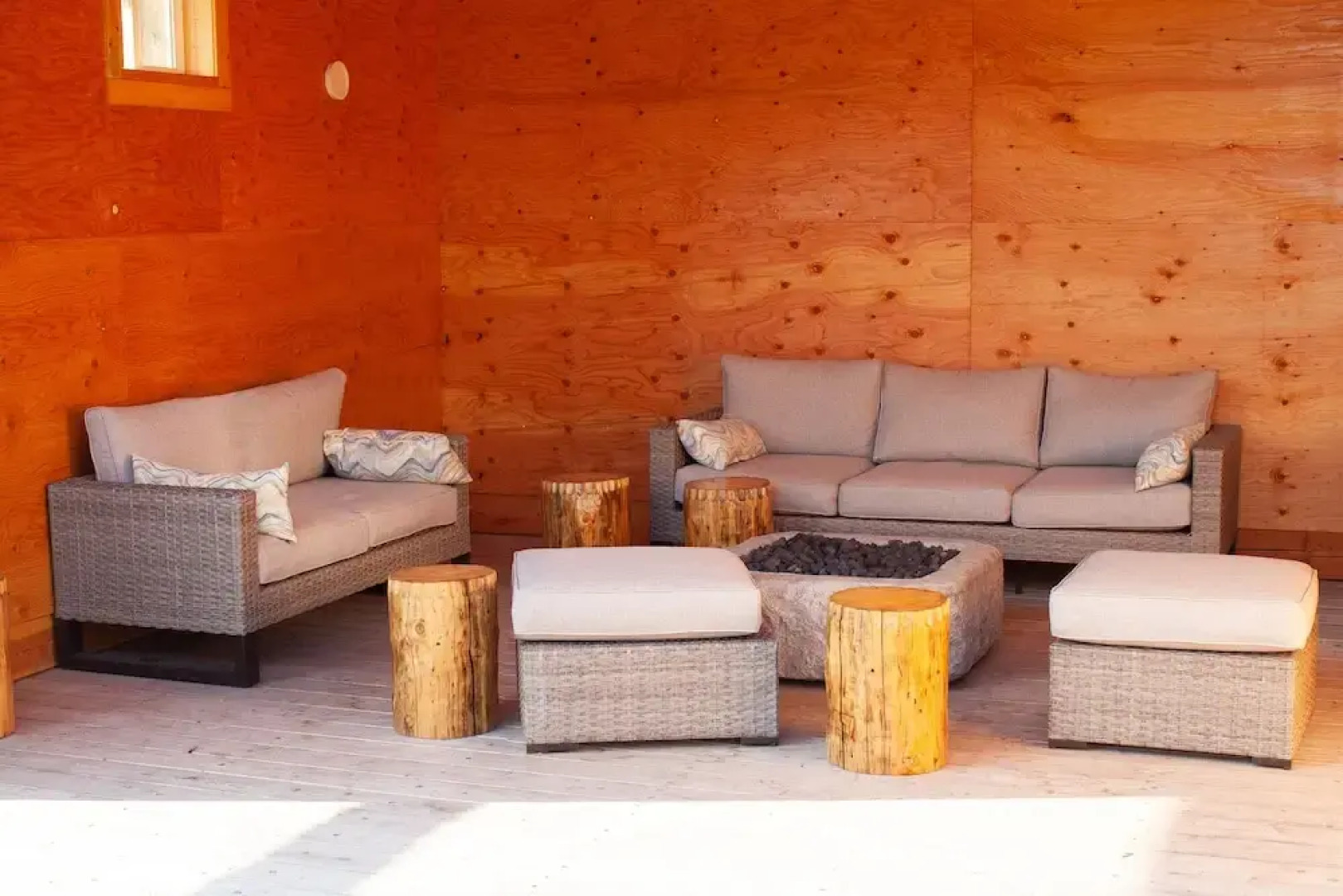 Red Cariboo Apartments