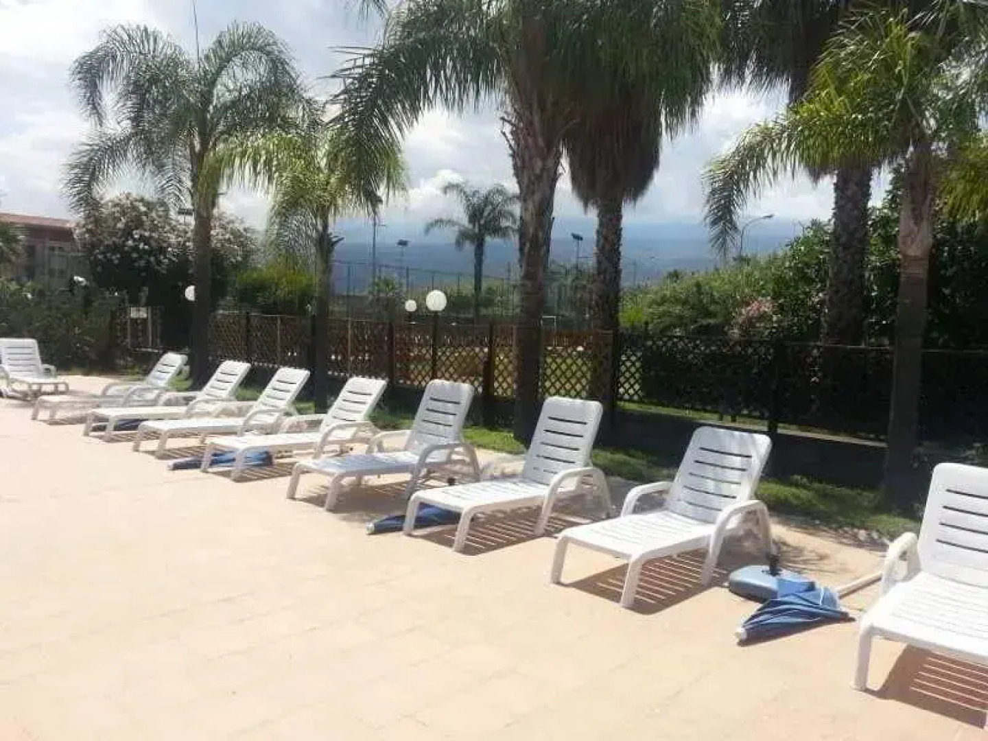 Fondachello Beach House 1