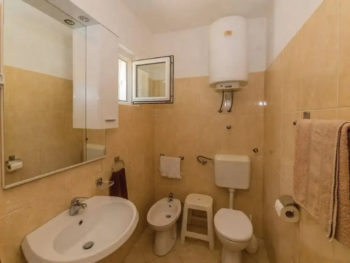 Amazing 2 Storey Holiday Home With 120m Roof Terrace, Directly on the Beach