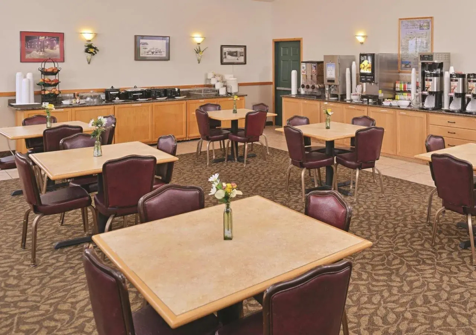 Sandpoint Hotel & Suites Downtown