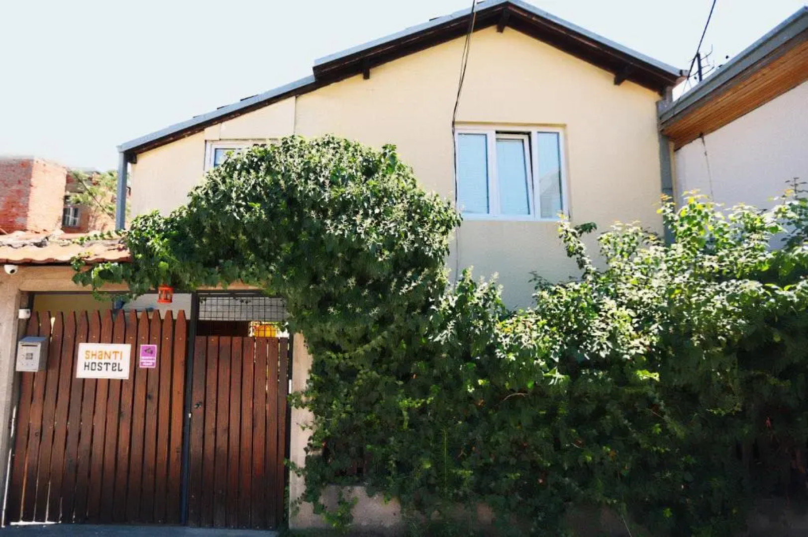 Shanti Hostel