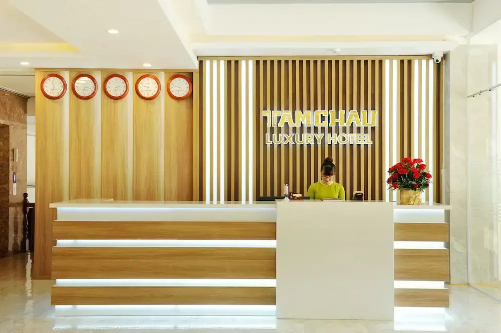 Tam Chau Luxury Hotel