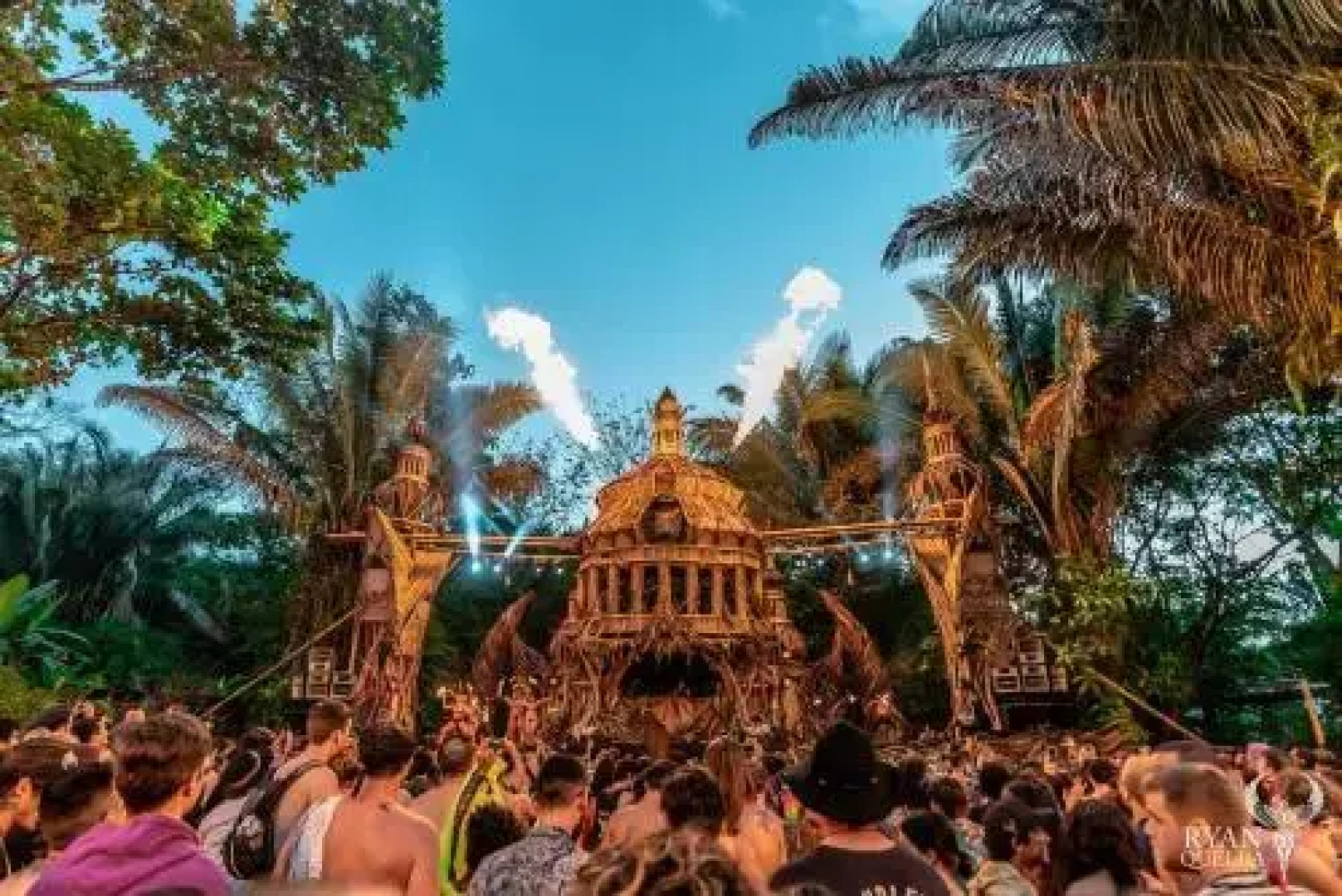 Apartahotel Playa Luna