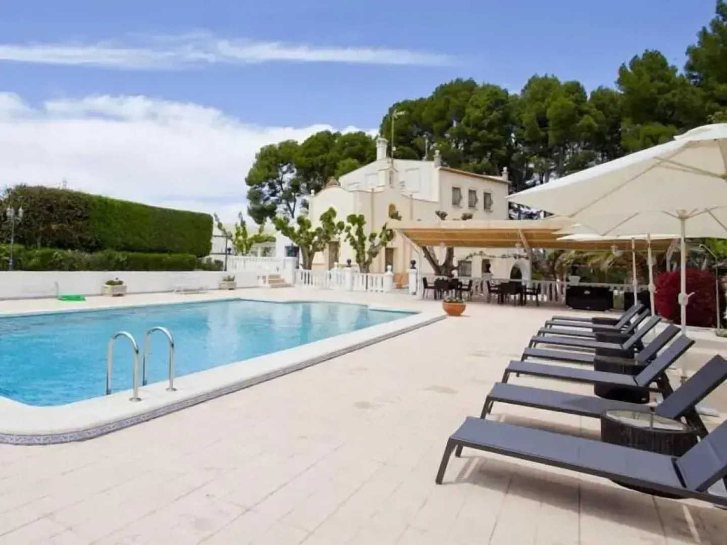 Hospedería Casa De La Campana