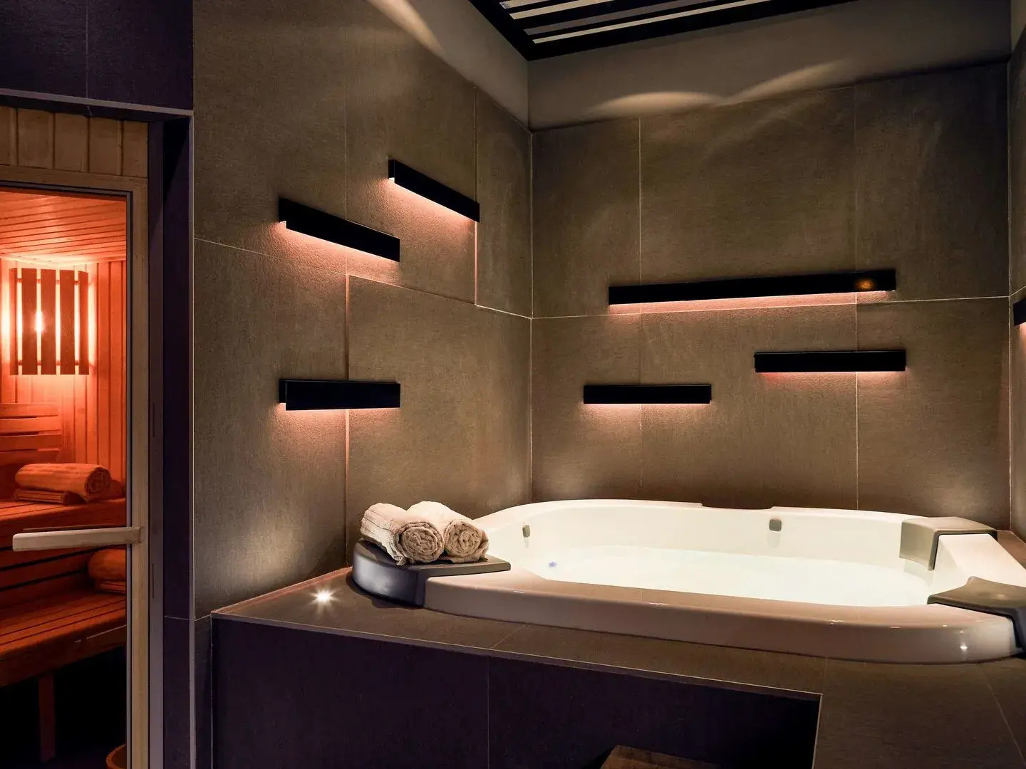 Ibis Styles Hyères Rooftop & Spa