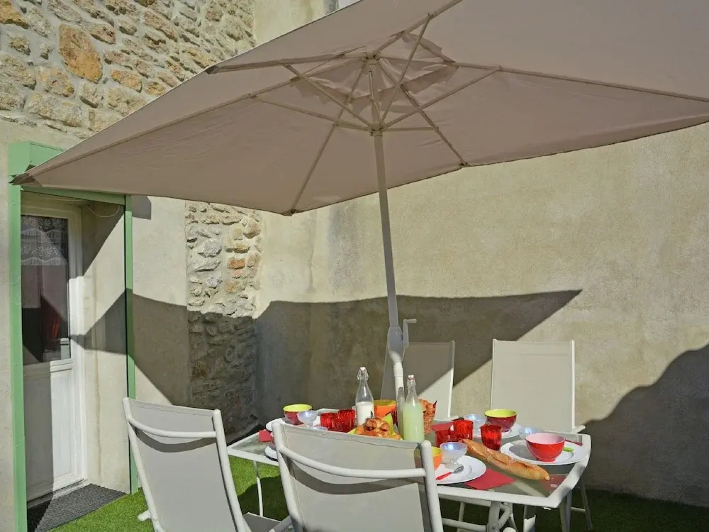 Quaint Villa With Private Pool in Molières-sur-cèze
