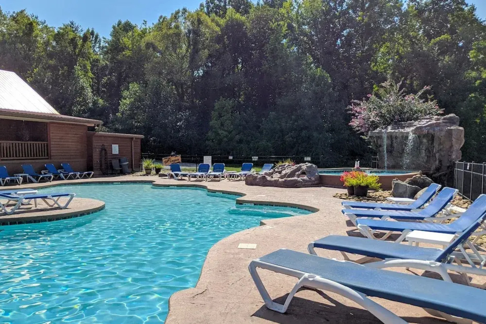 222flwkd 2 Bedroom Cabin