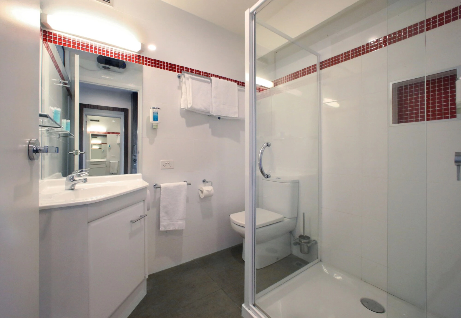 429 Apartments and Suites