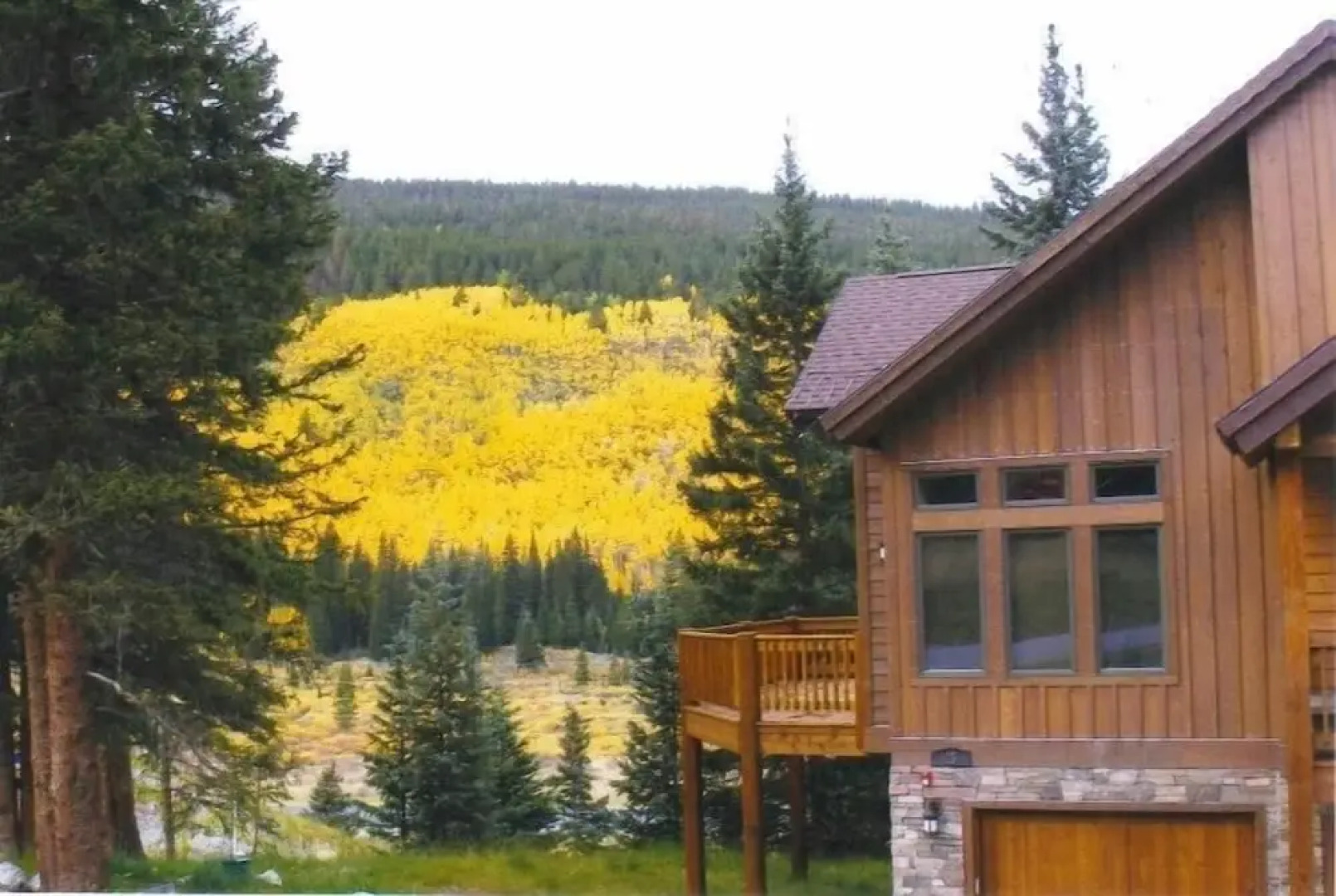 Moose Meadow Retreat Private Home with Hot Tub