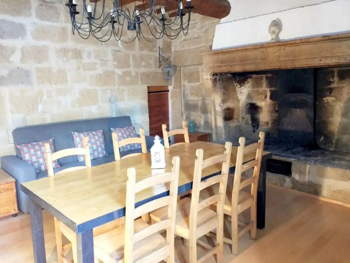 House With 3 Bedrooms in Mus, With Wonderful City View, Furnished Terrace and Wifi - 17 km From the Beach