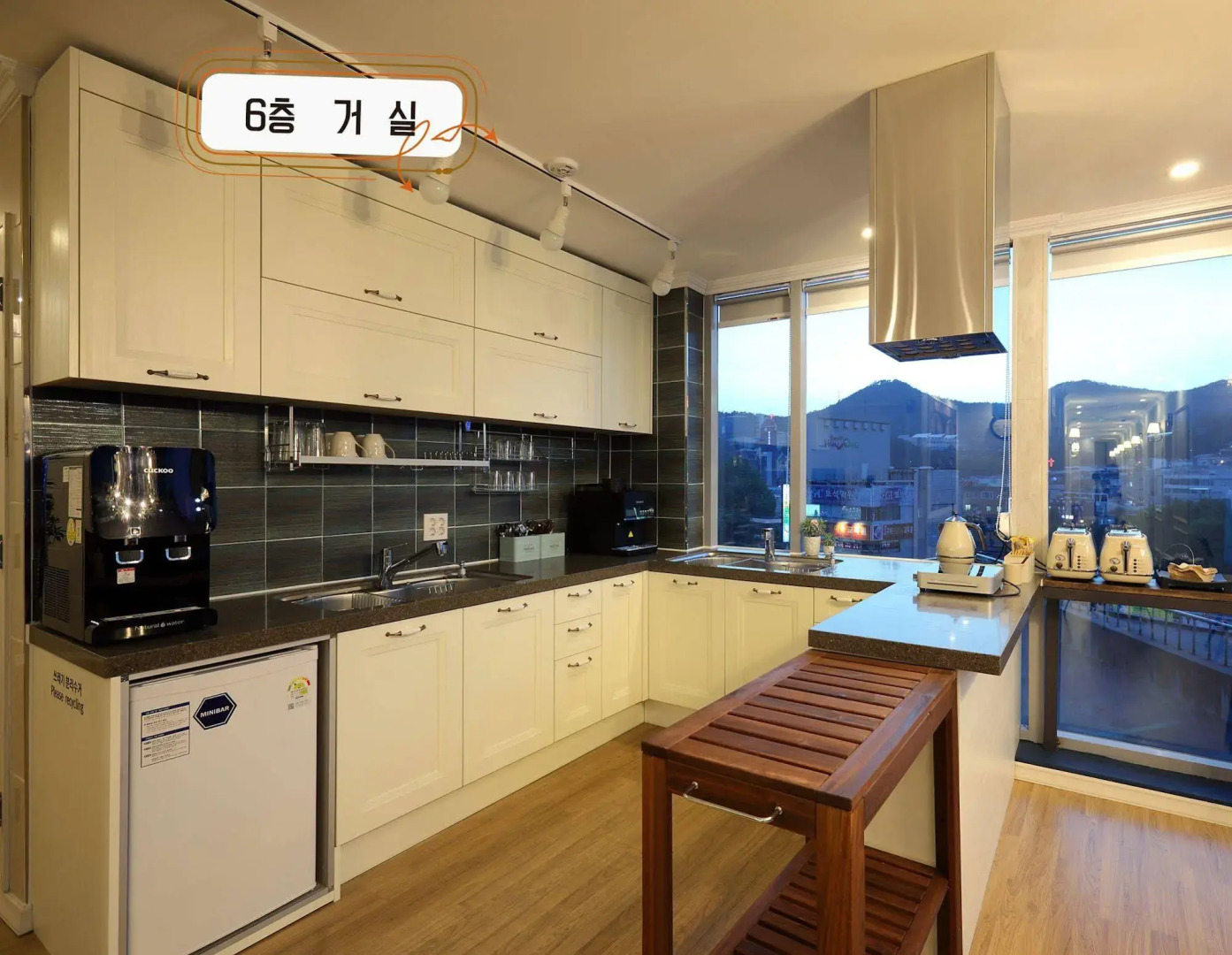 First Guest House - Hostel