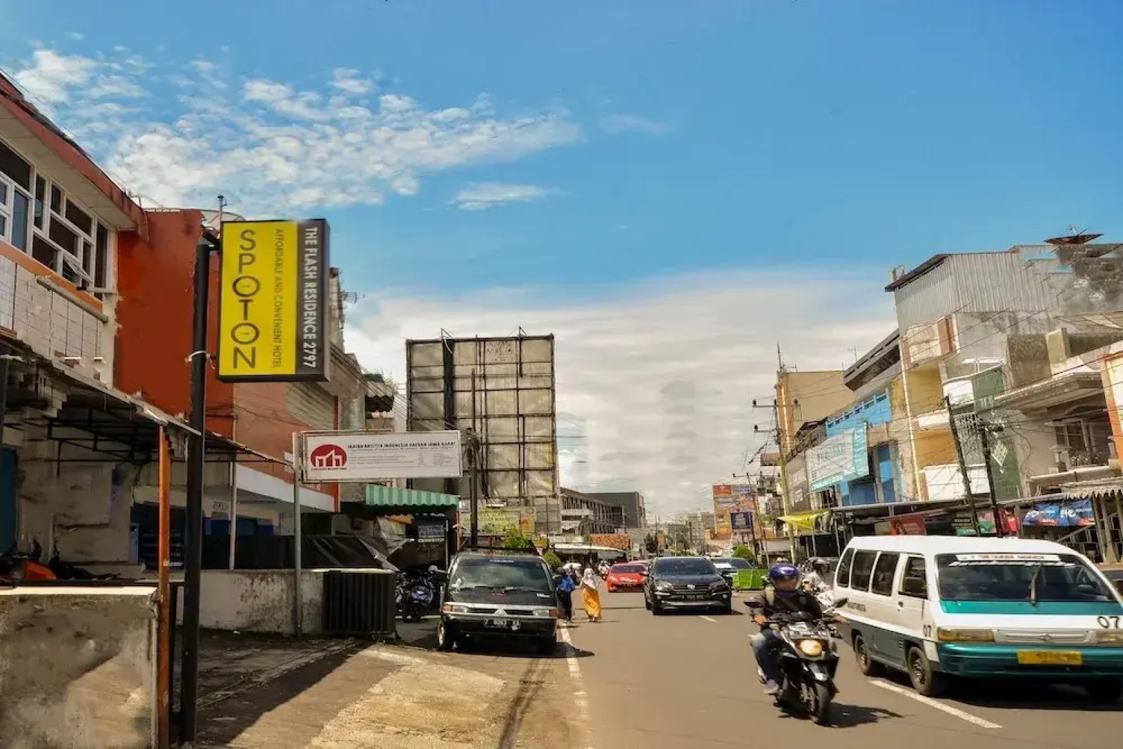 SPOT ON 2797 The Flash Residence