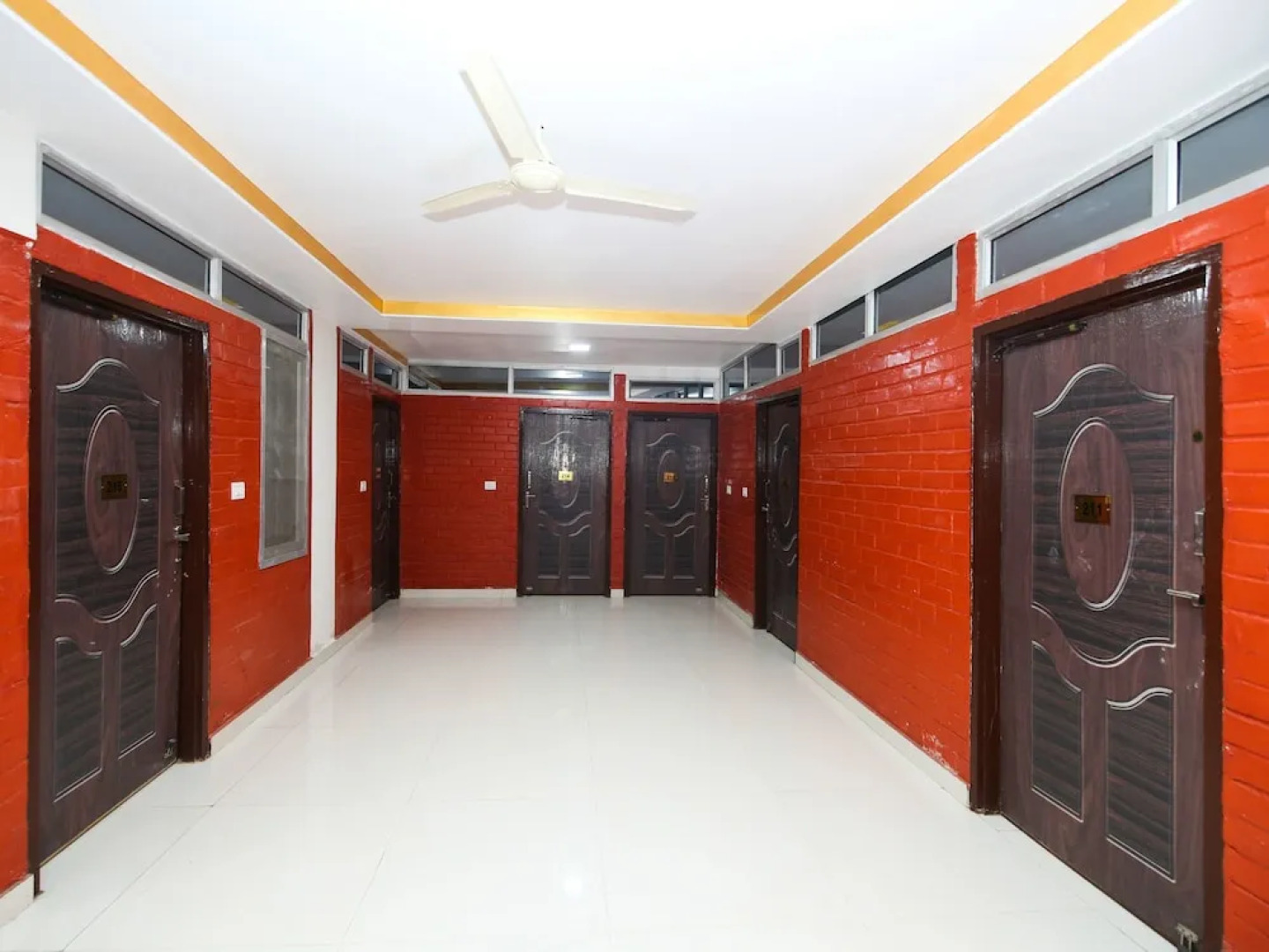 OYO 12498 Hotel Sea Rock