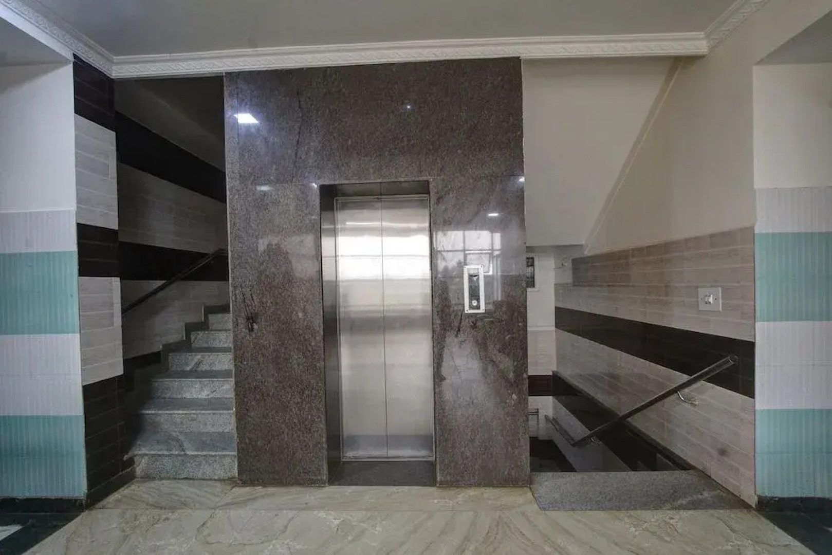 SPOT ON 29404 Kruthika Comforts