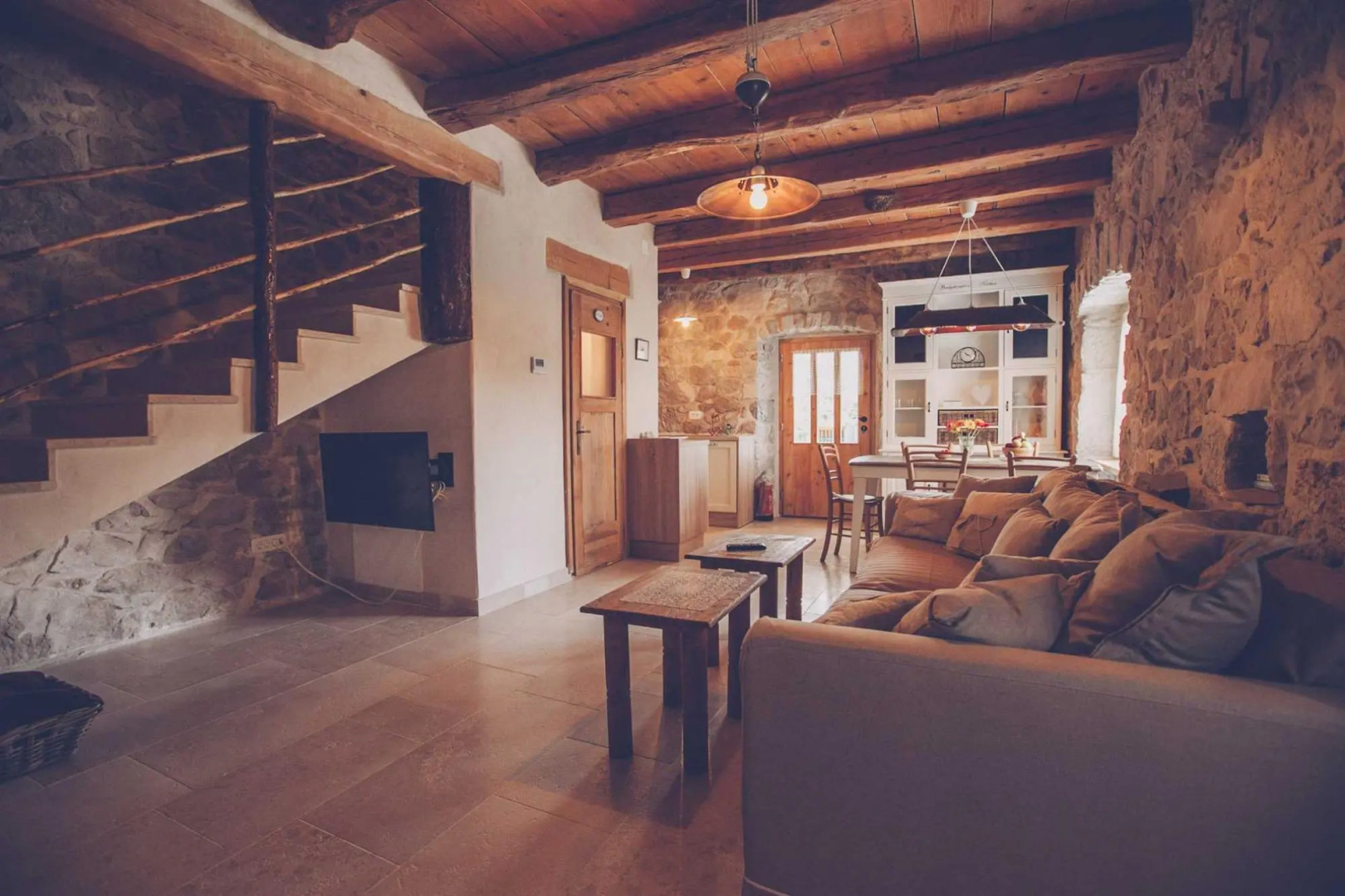 Villa DELUXE in Gabonjin