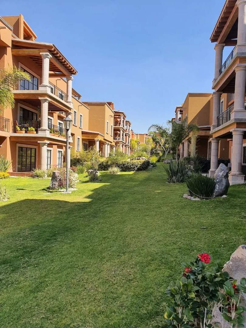 Departamento En Condómino Residencial El Milagro