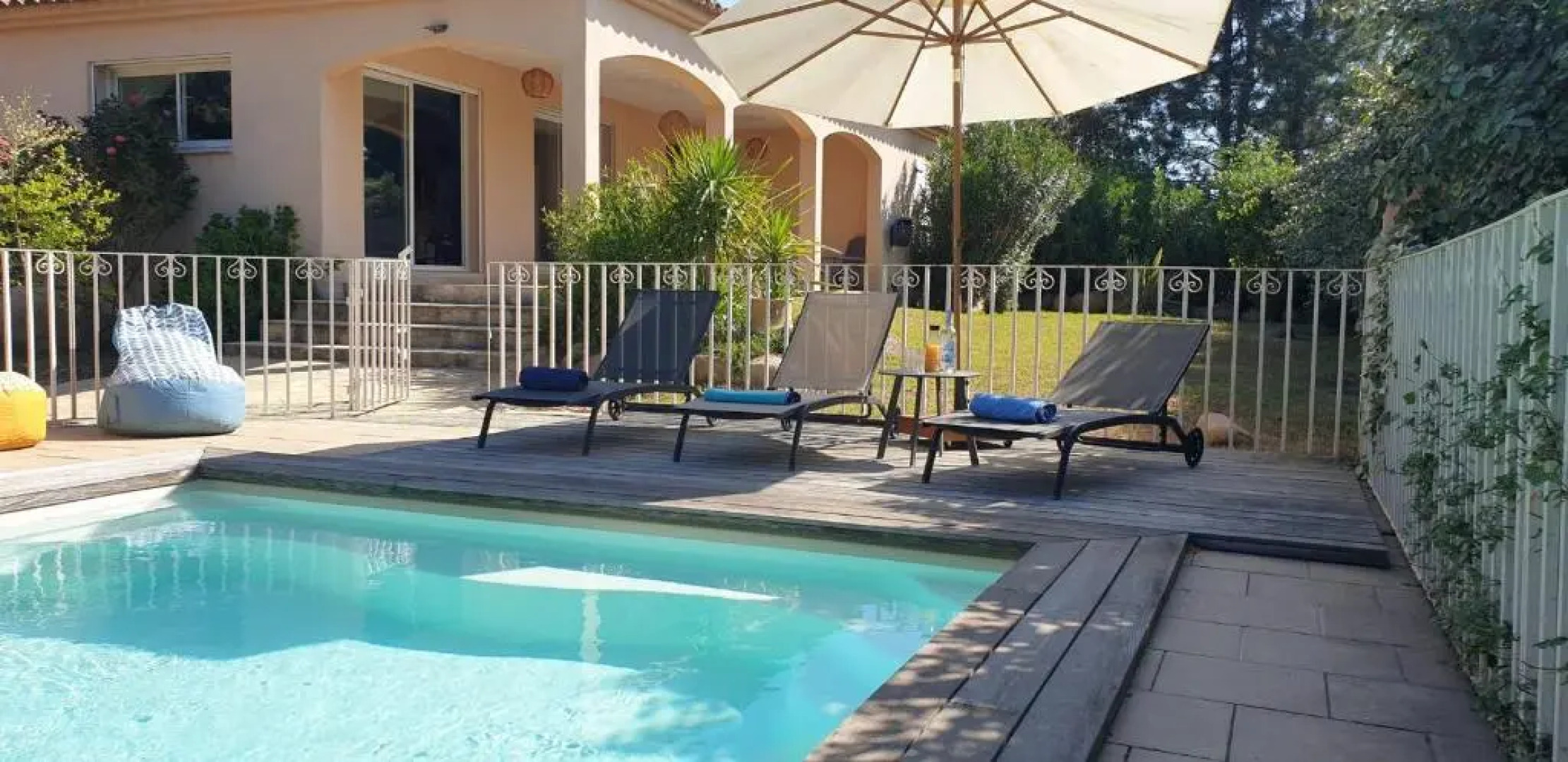 Villa Ribba 10 pers piscine 5 min plage en voiture