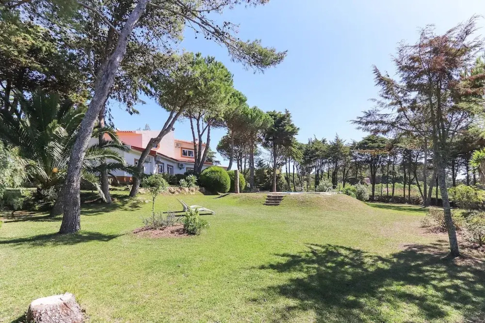 Sintra Classic Villa by Homing