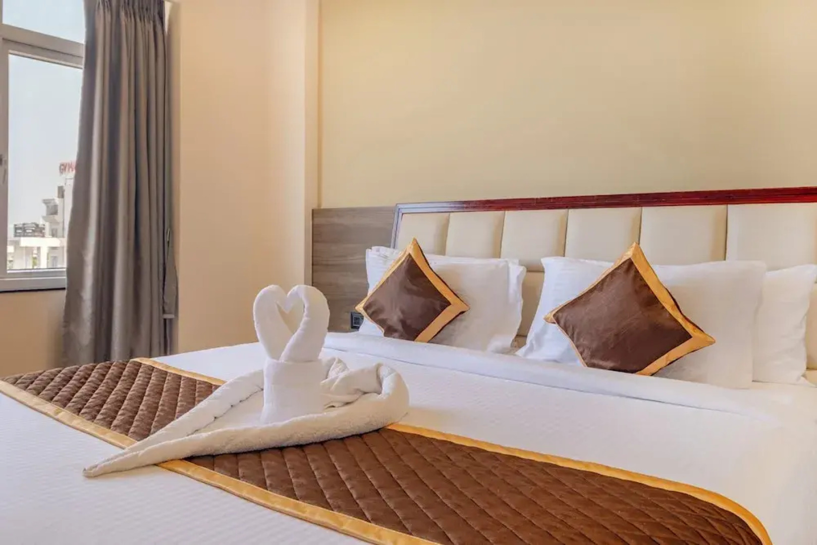 Monday Hotels Amalapuram Heights