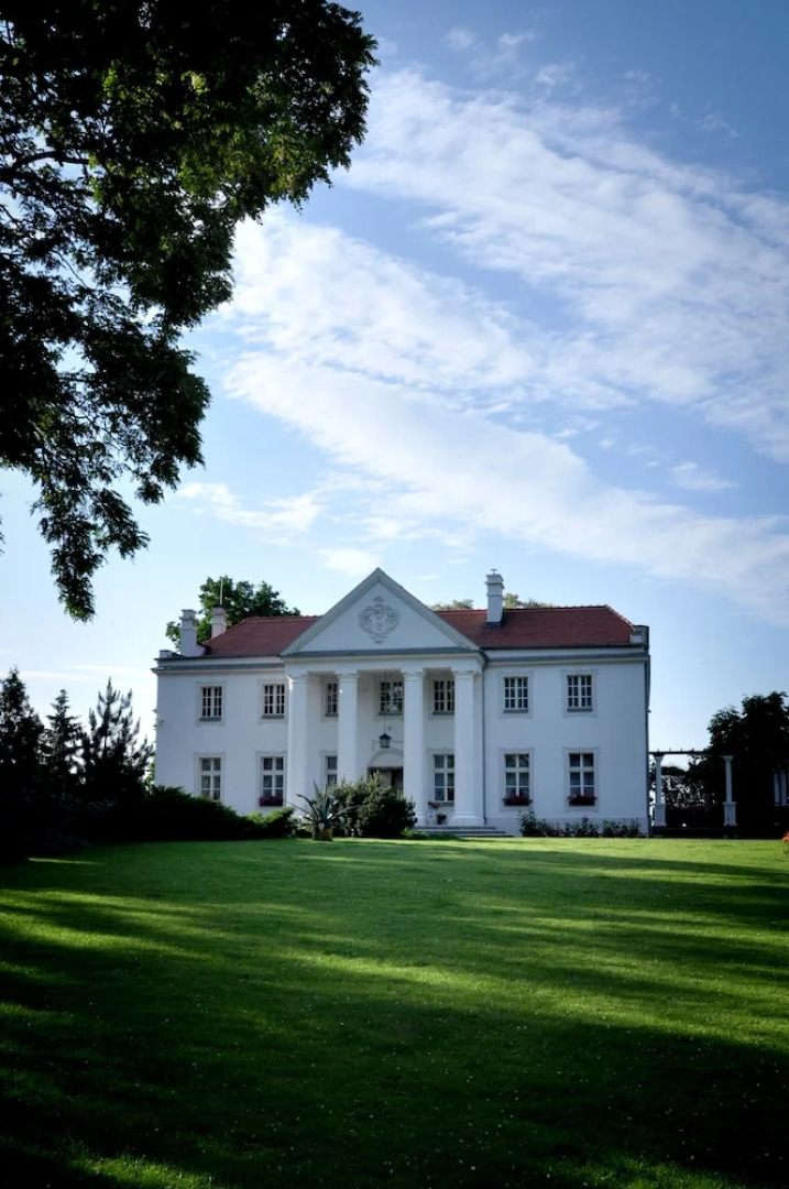 Palac Grochowiska Szlacheckie