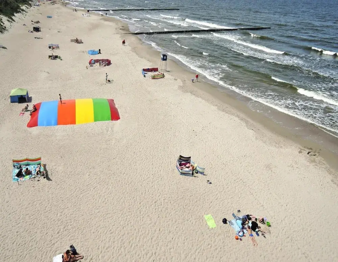 A Comfortable Holiday Home With a Swimming Pool and Jacuzzi in Miedzywodzie