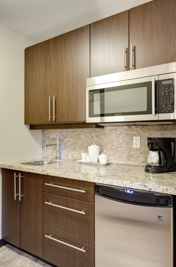 Sunrise Ridge Waterfront Resort