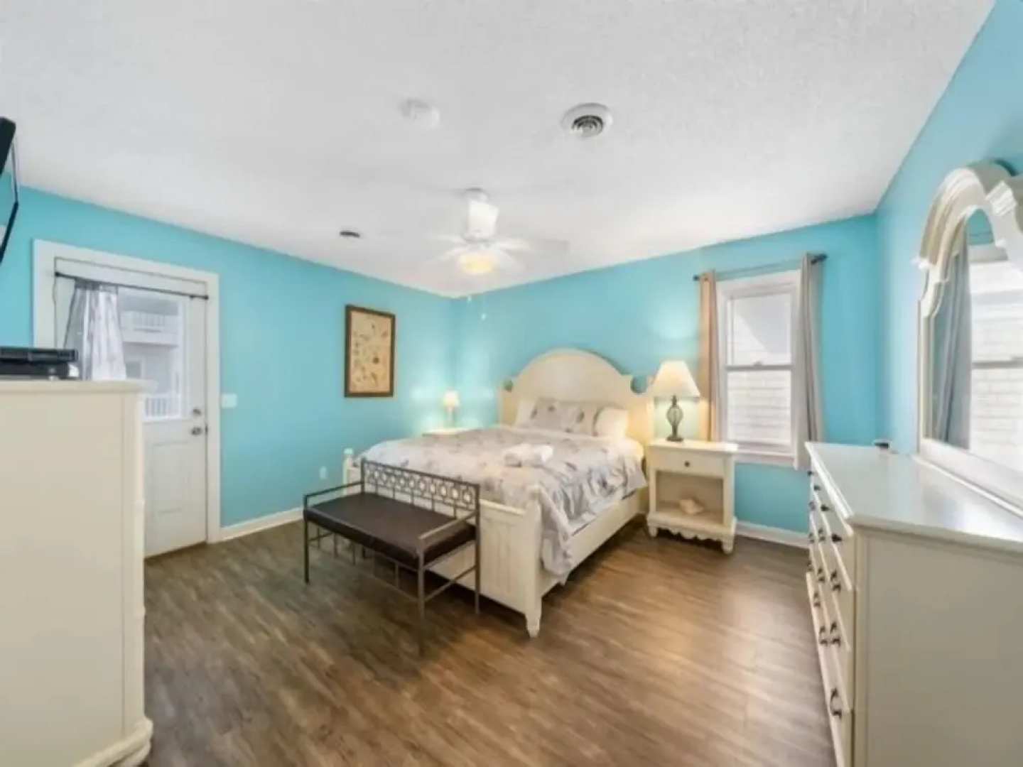 By The Kure Beach Pier 4 Bedroom Villa by Redawning