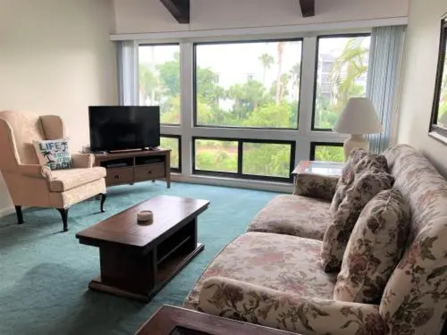 Ocean Village Coral Cluster 1023