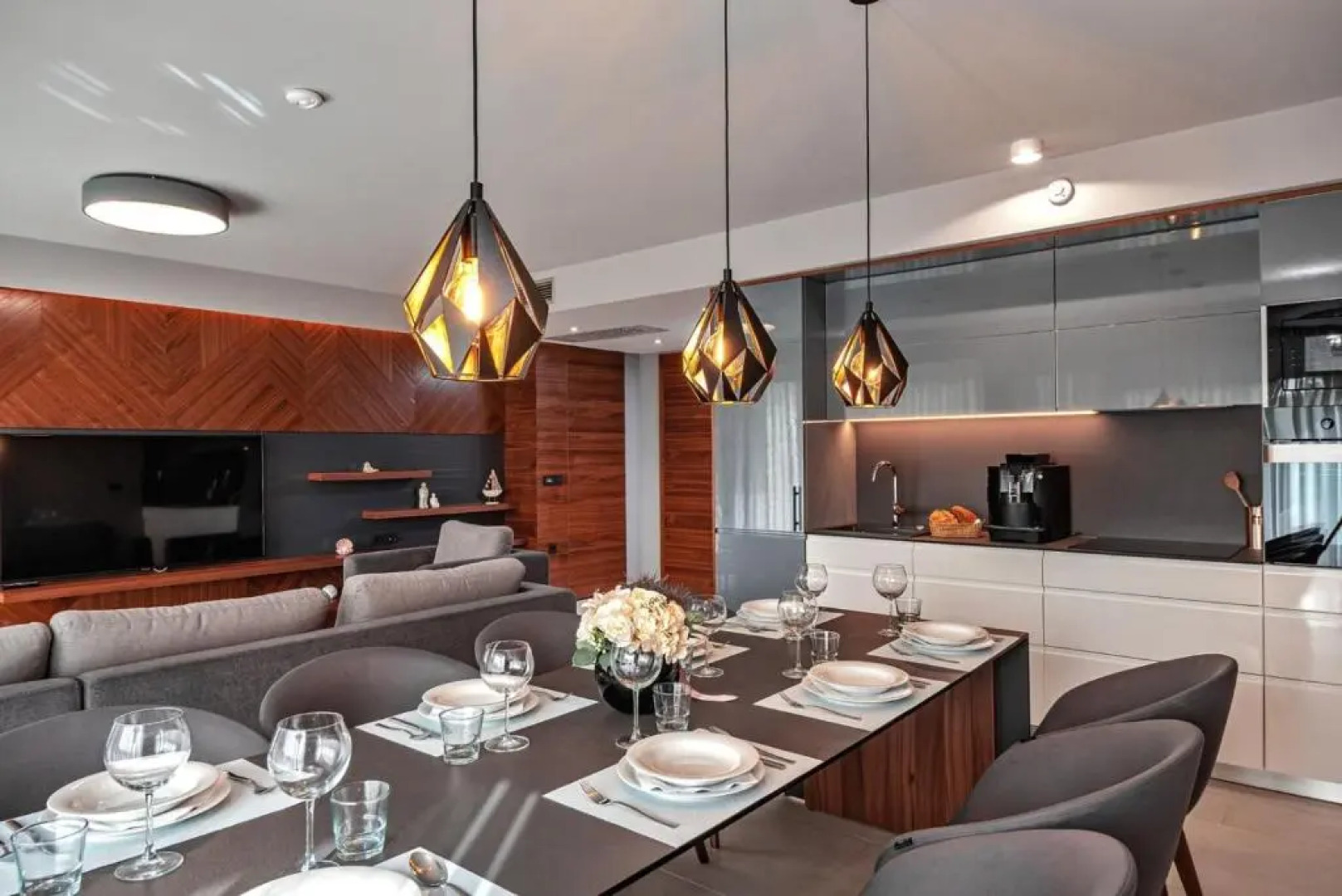 Luxury Villa Delight I Promajna with pool, gym, sauna and jacuzzi