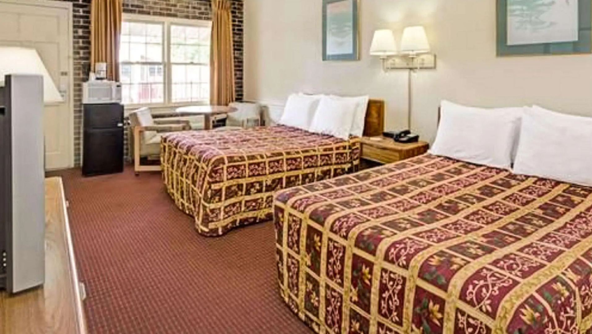 Capt. John Smith Inn