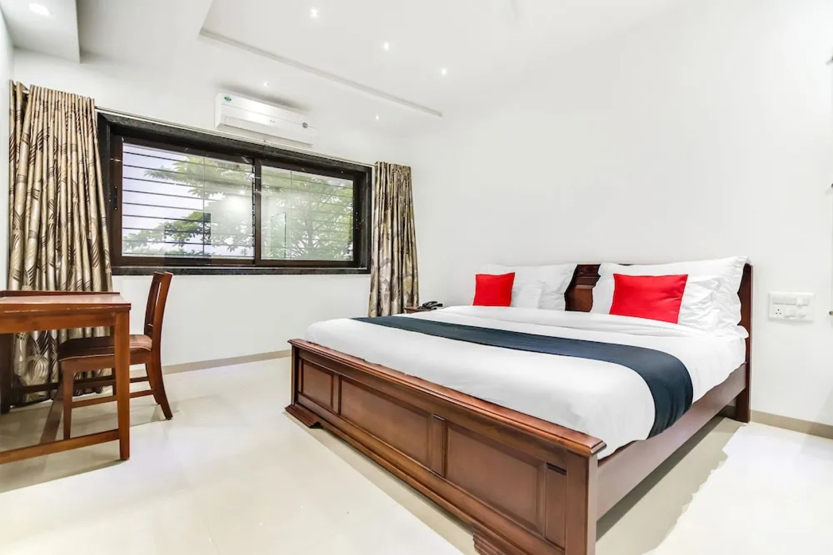 Capital O 48876 Shri Saibaba Satsang Mandal