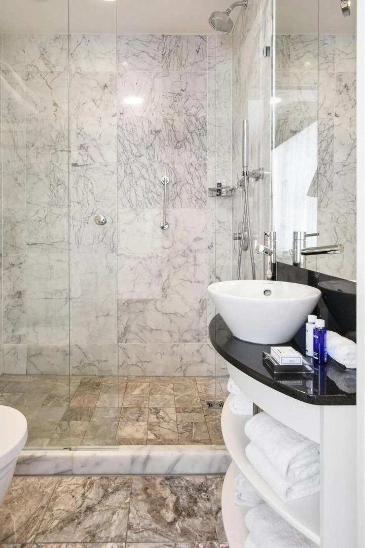 The Shelbourne, Autograph Collection