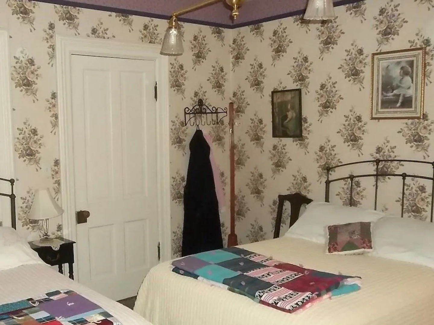 Stauer House Bed and Breakfast