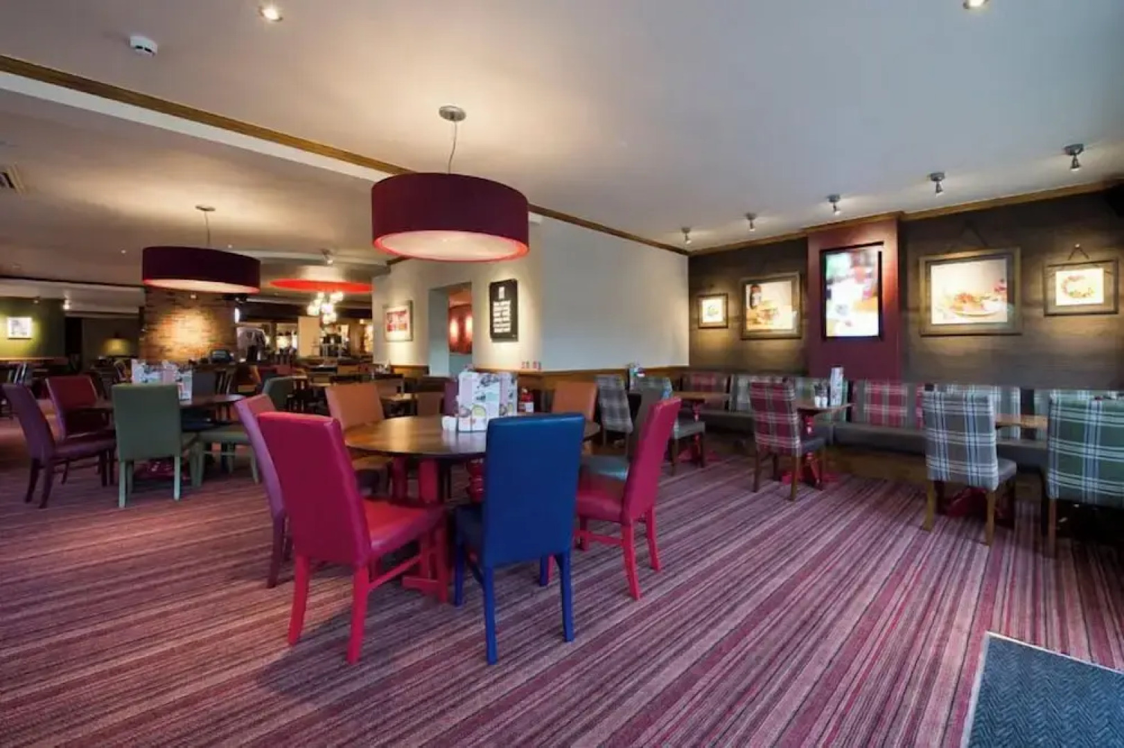 Premier Inn Sheffield/Barnsley - M1 Jct36