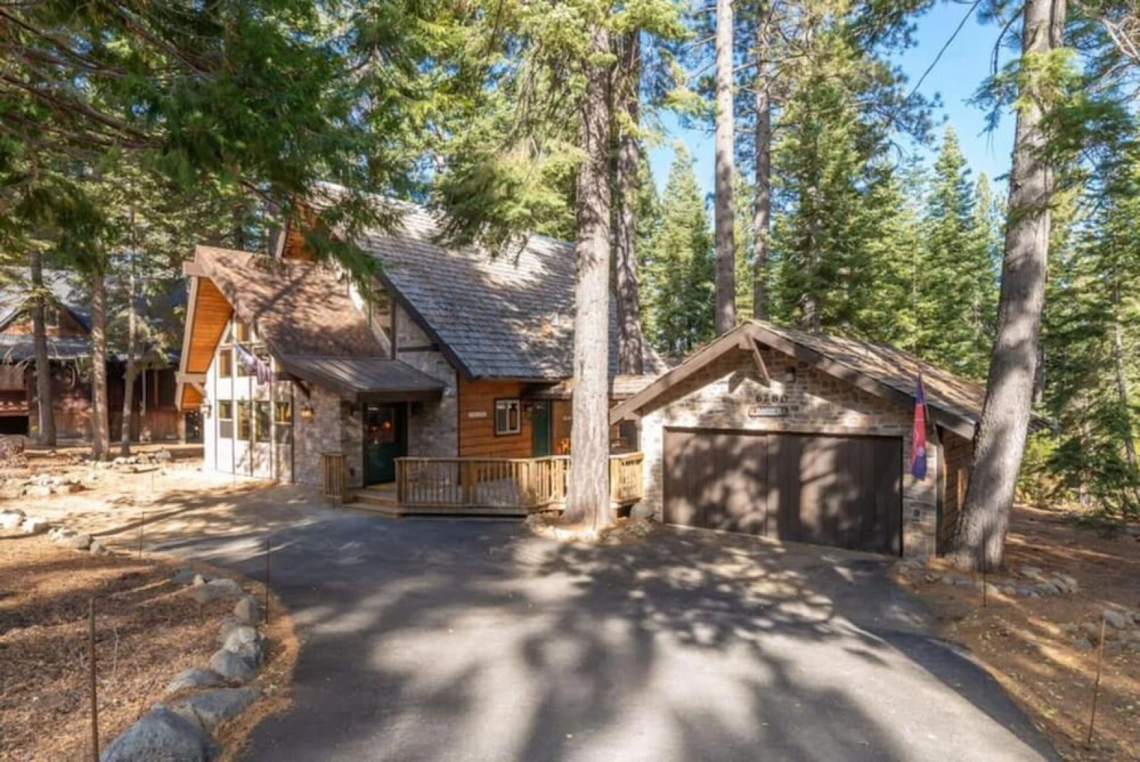 Porter by Avantstay Rustic Modern Oasis In The Of Chamberlands