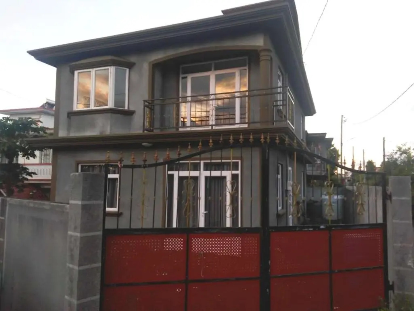 House With 2 Bedrooms in Curepipe, With Enclosed Garden - 20 km From the Beach