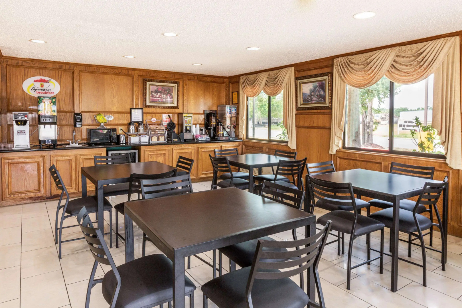 Super 8 by Wyndham League City/Kemah Area