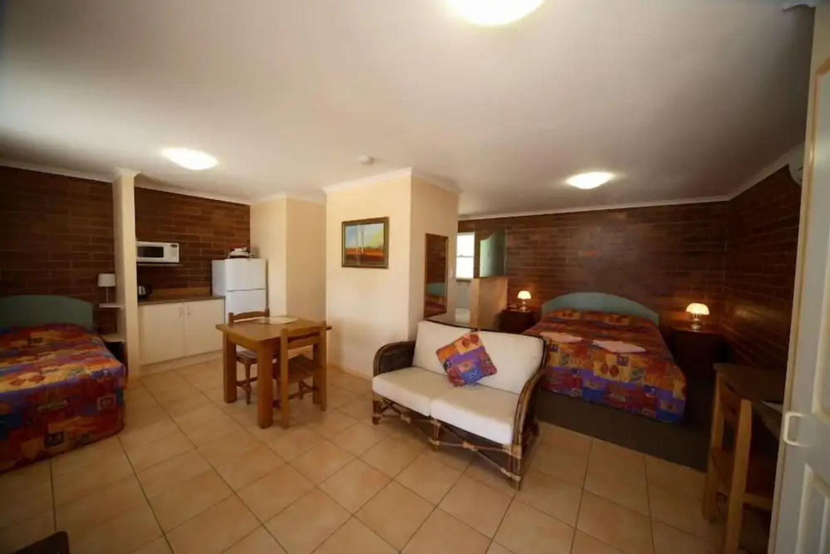 Rubyvale Motel & Holiday Units - An Adults Only Getaway