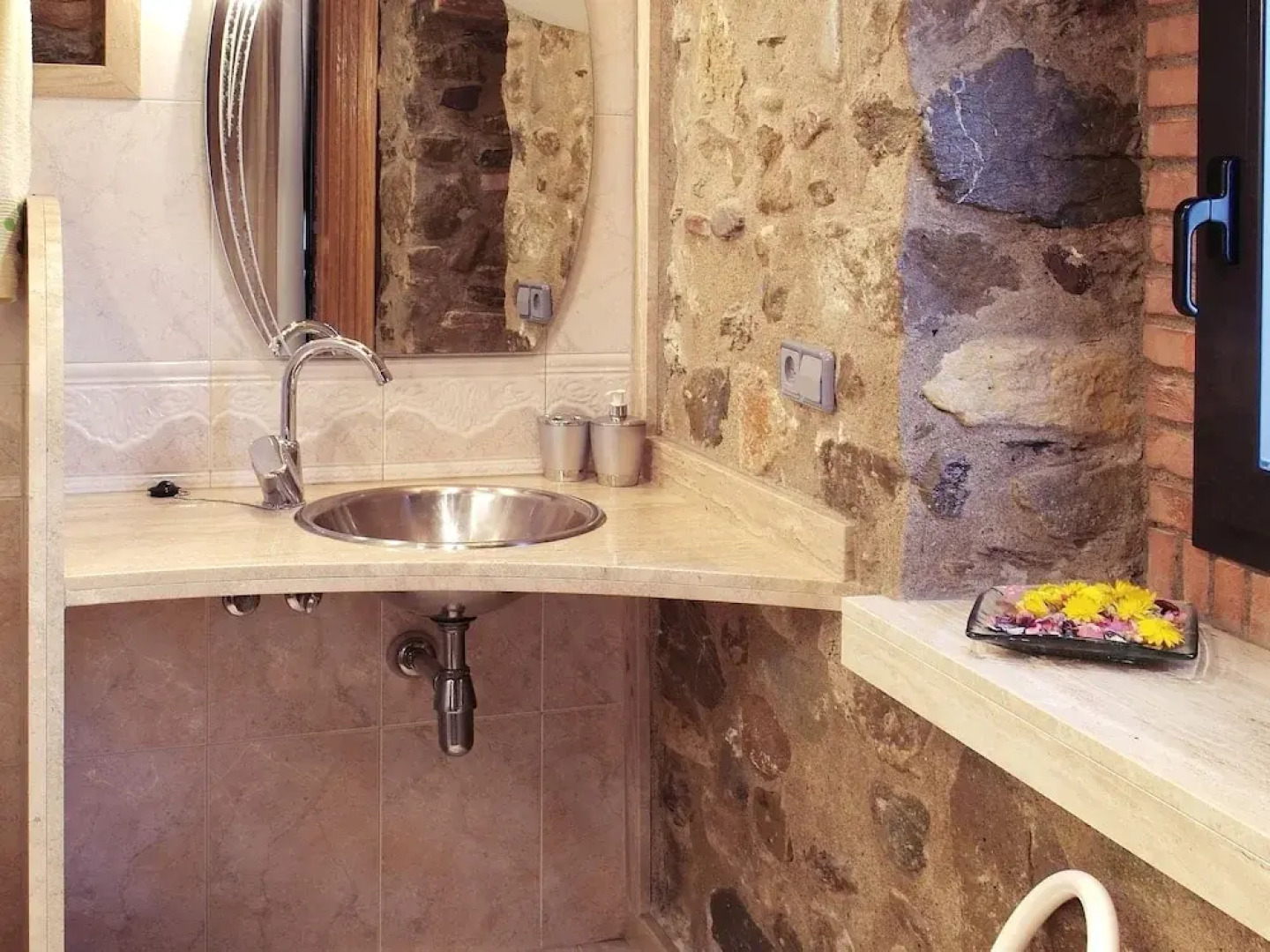 Modern Mansion in Bordils With Swimming Pool