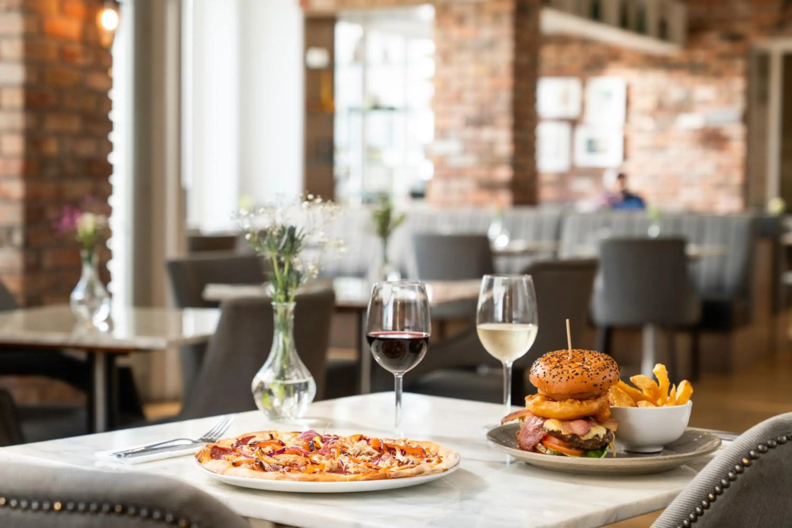 Ivanhoe Inn and Hotel