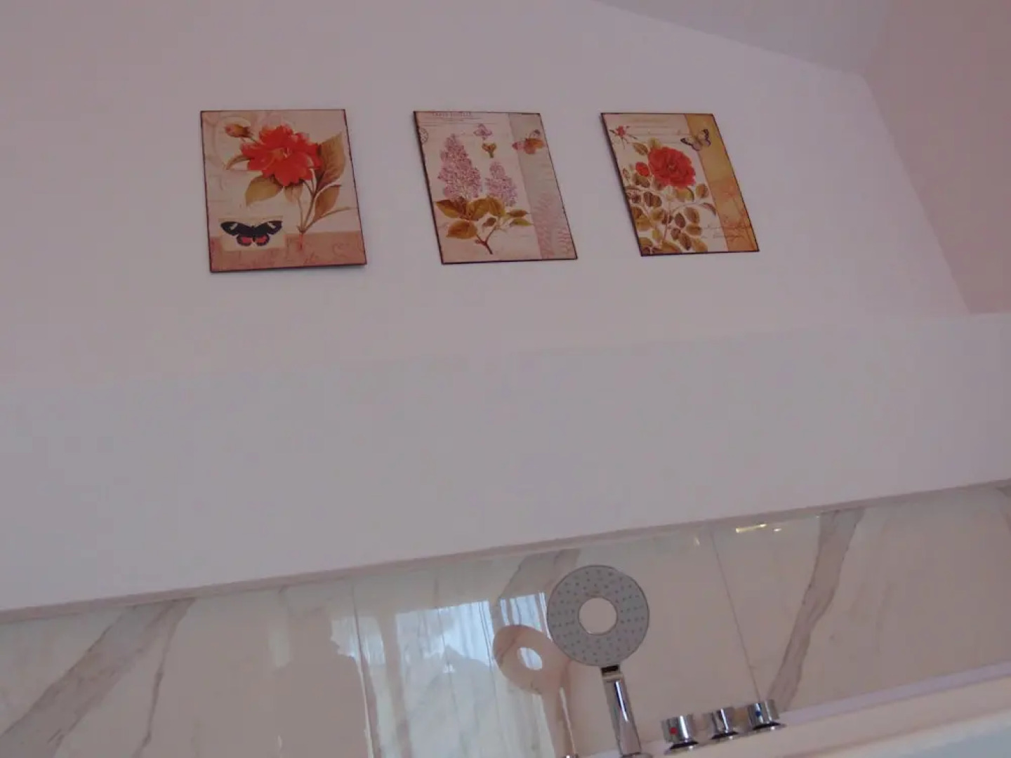 More Crete Anissaras