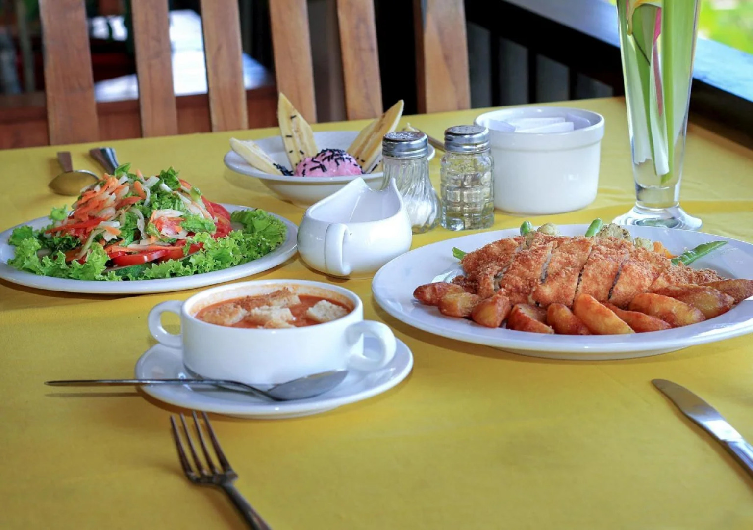 Puri Sari Beach Hotel