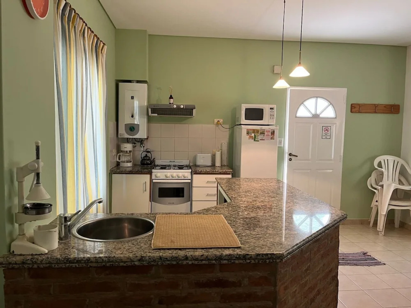 Los Robles Apart Hotel