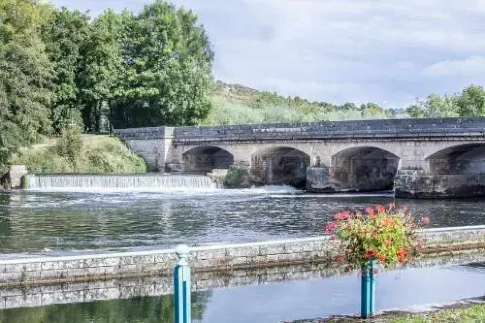 Entre Canal Et Vignes