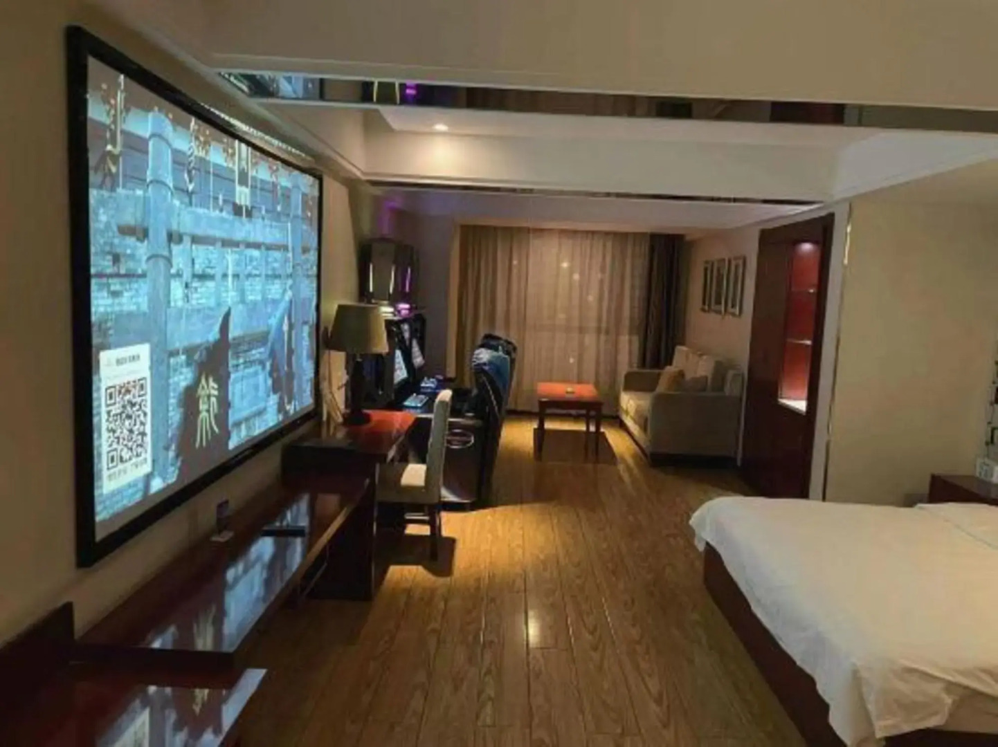 Yiju Hotel (Xining Railway Station Xinqian Guoji)