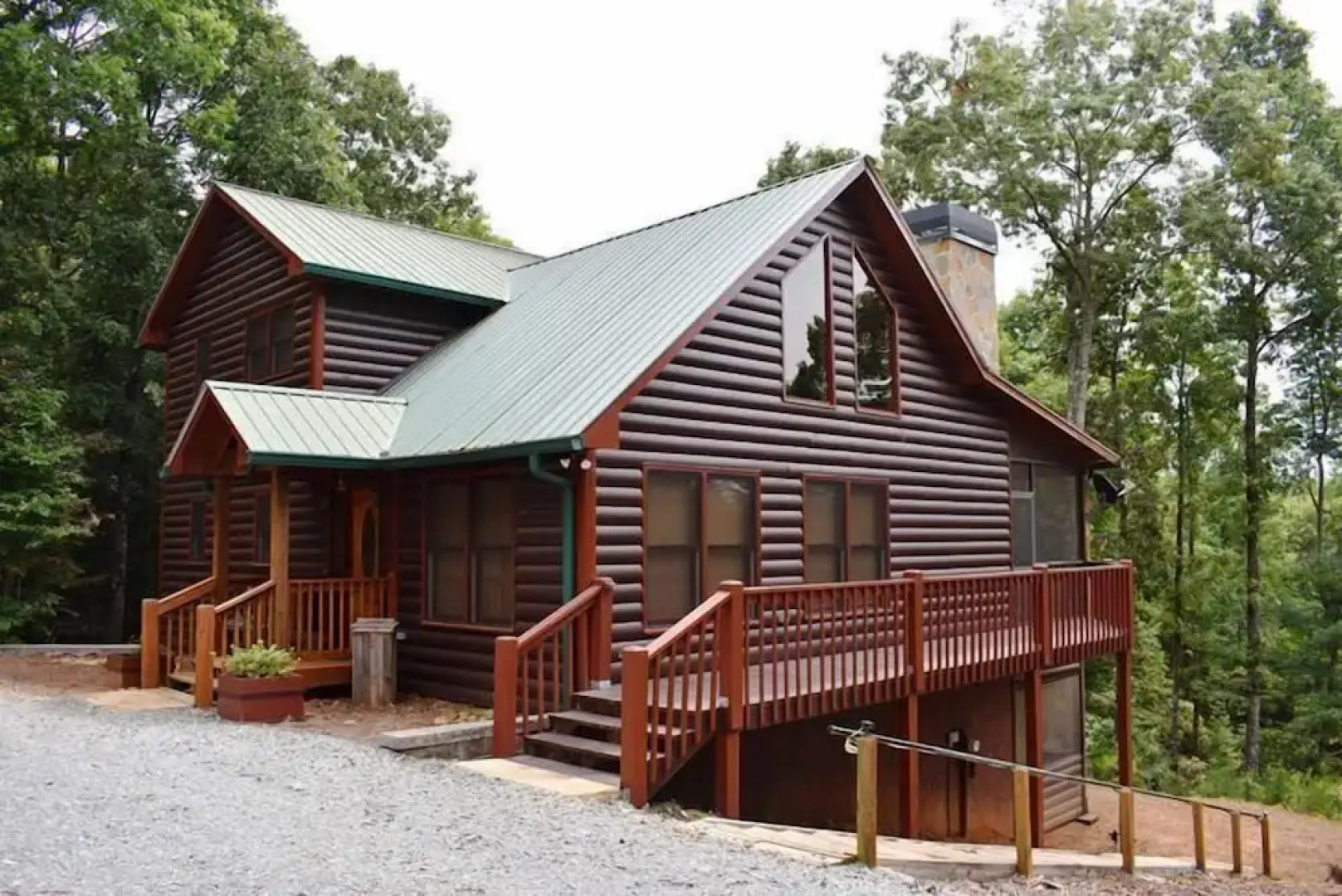 The Three Bear Lodge in Blue Ridge