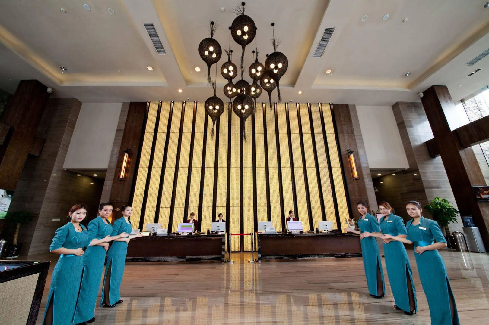Palm Spring Hotel