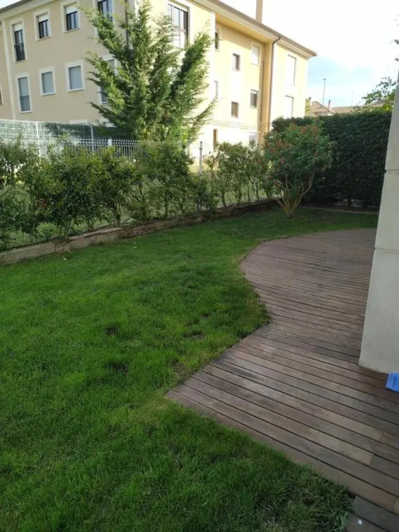 Apartamento Golf con Jardin