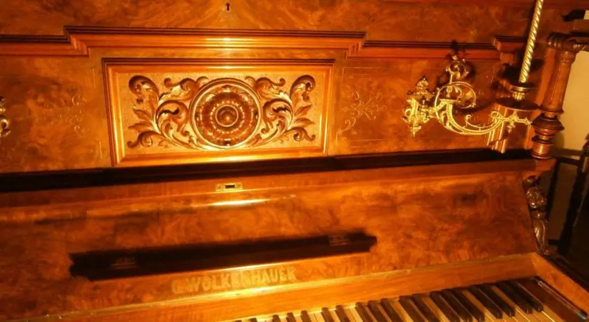 Retro - 19th Century Guest House