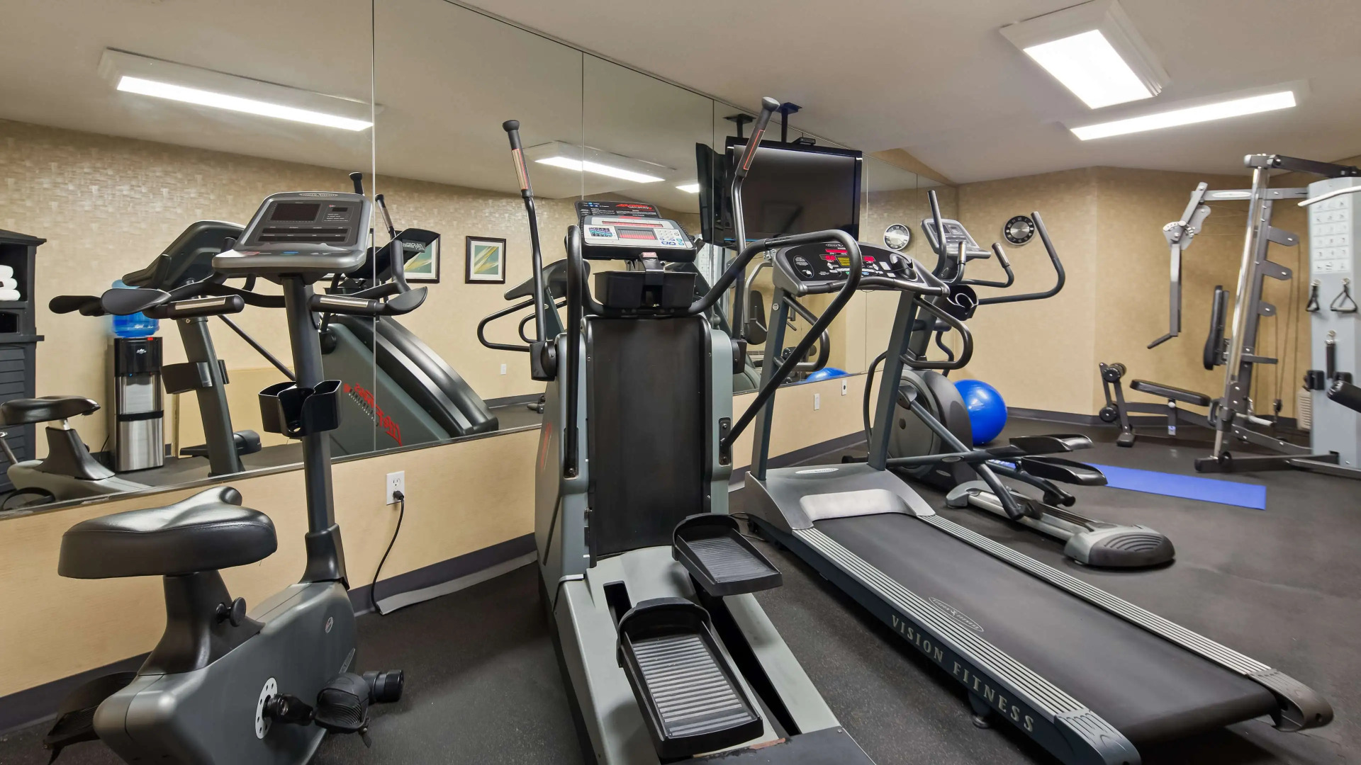 Best Western Plus Durham Hotel & Conference Centre